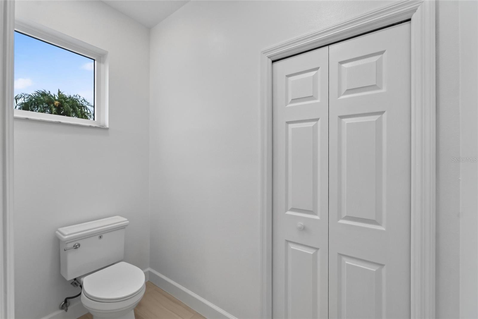 2216 NEW BEDFORD DR — photo 15