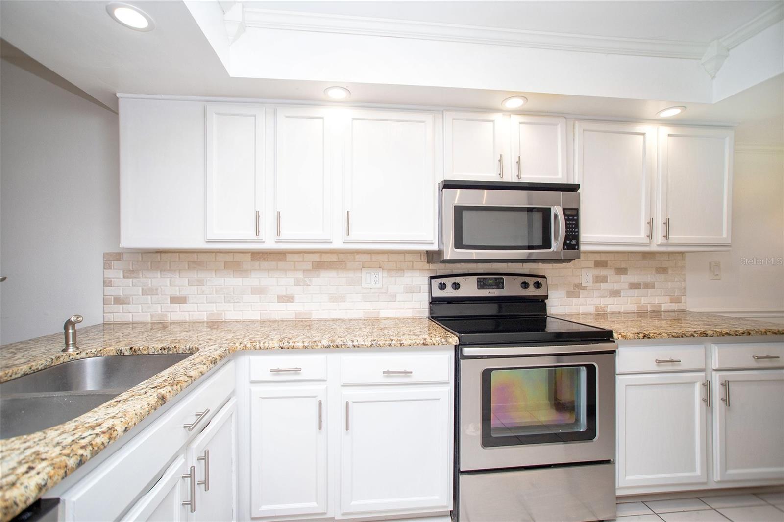 9490 HARBOR GREENS WAY #306 — photo 9