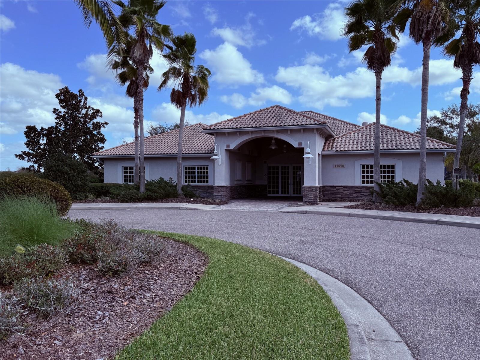 12236 FAIRLAWN DR — photo 54