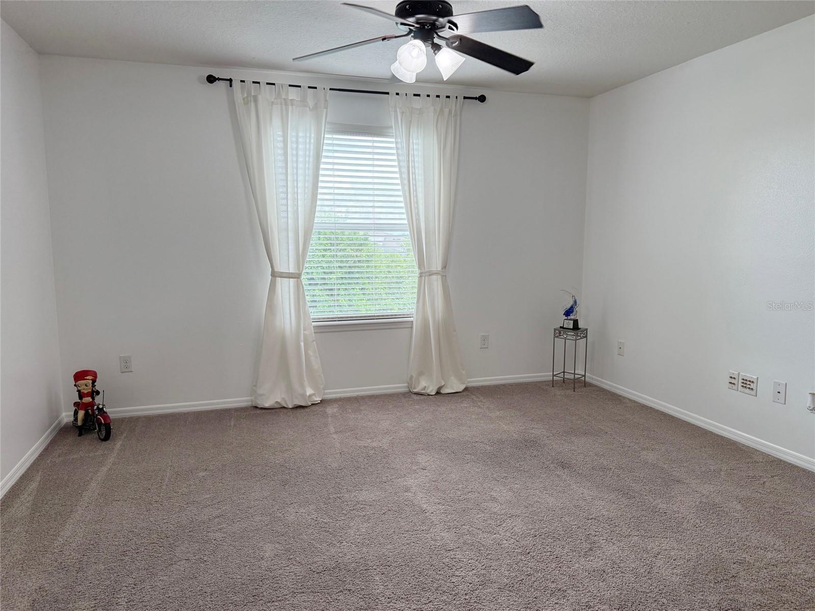 12236 FAIRLAWN DR — photo 24
