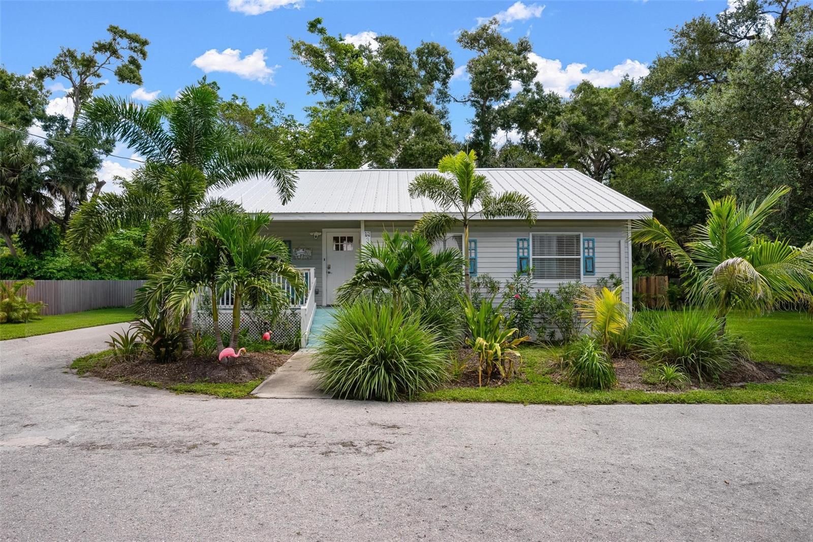 3476 WINTON AVE — photo 37
