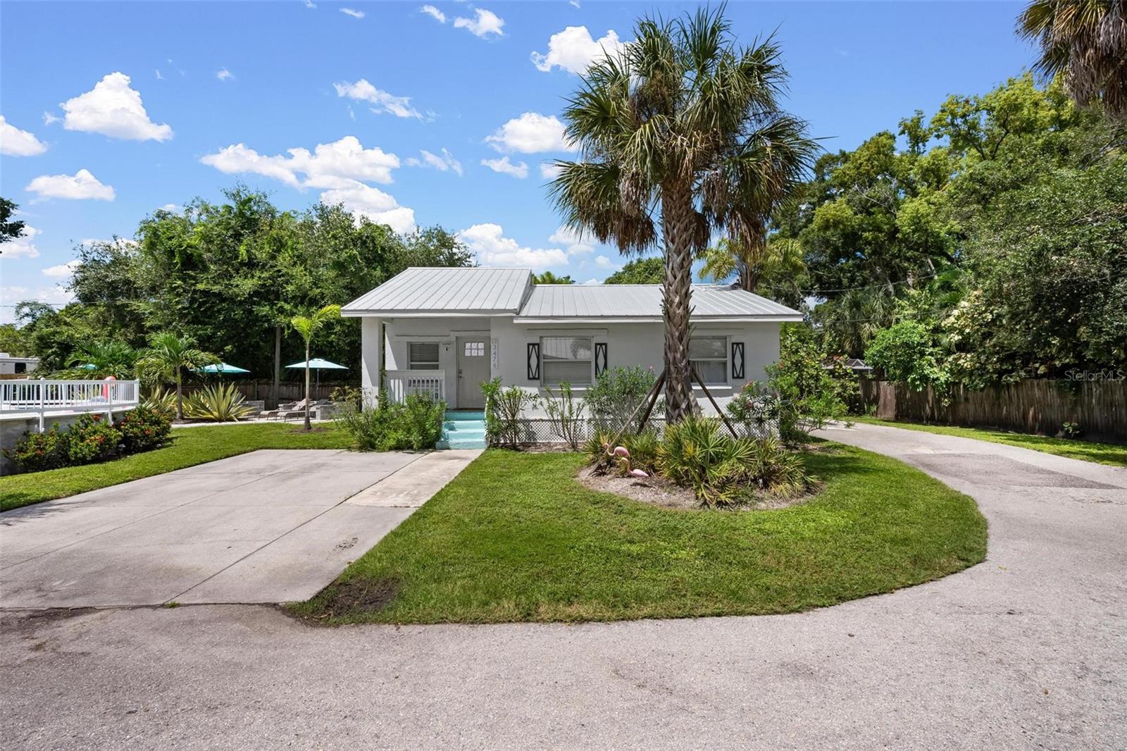 3476 WINTON AVE — photo 49
