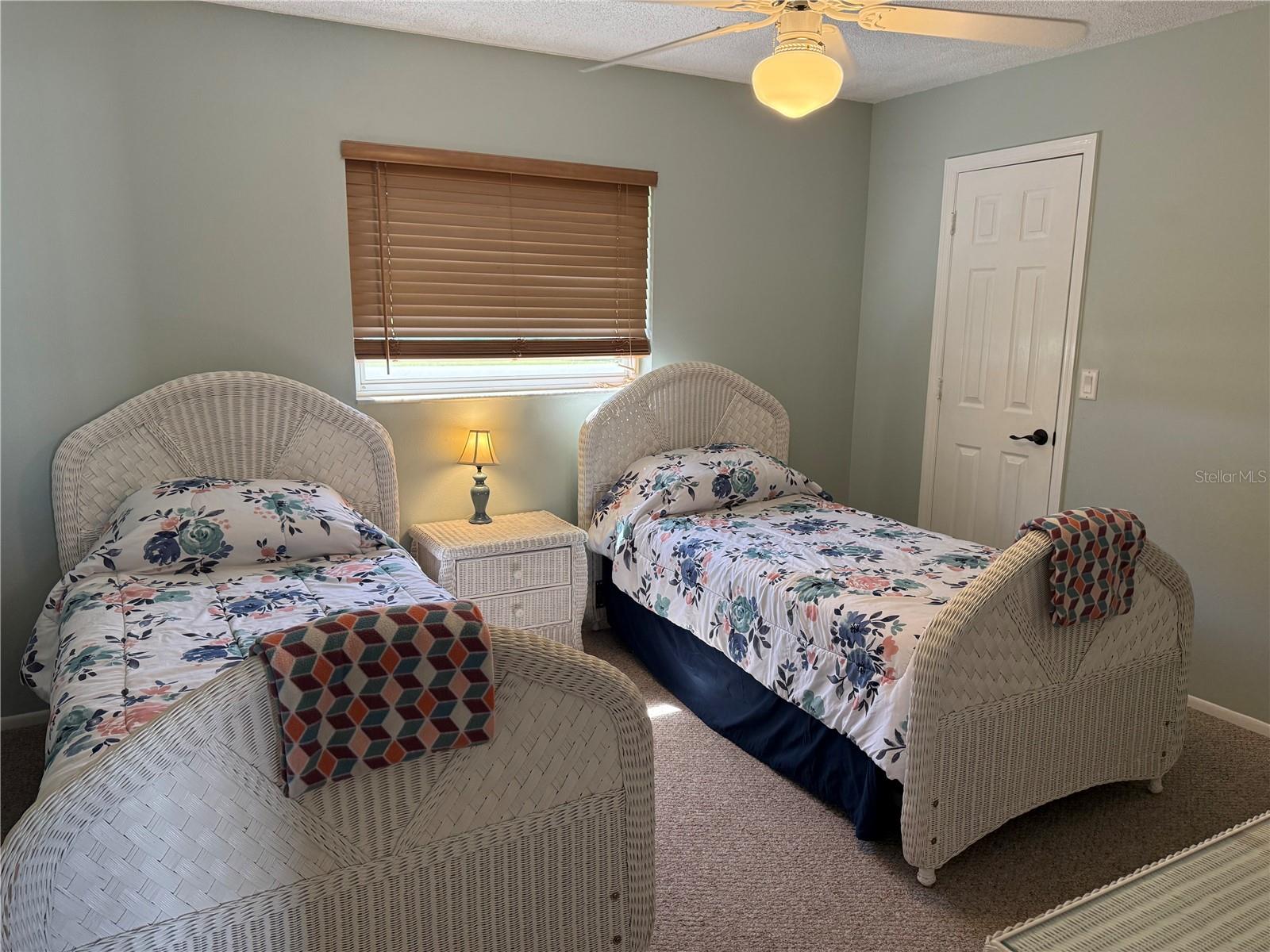 3645 SLAYTON AVE — photo 18