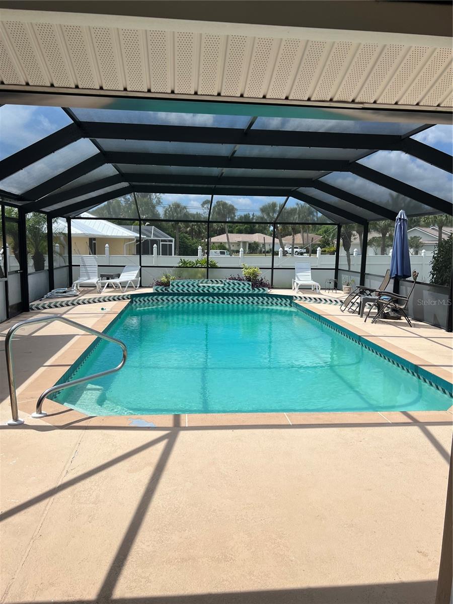3645 SLAYTON AVE — photo 3