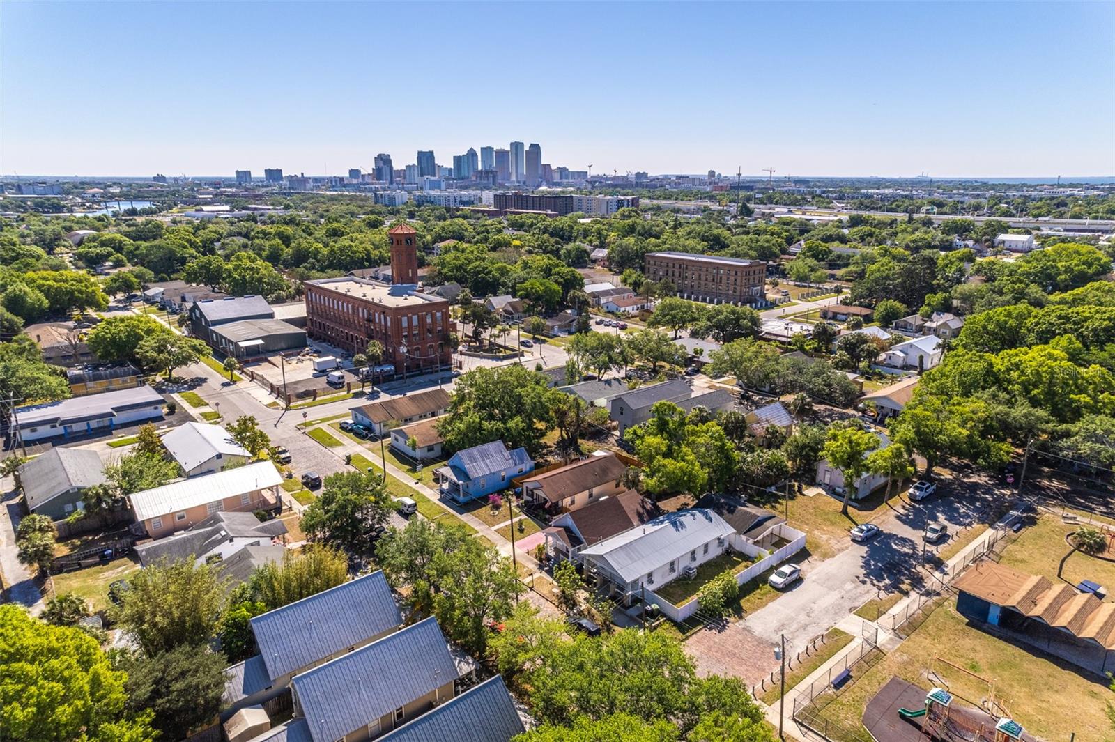 2118 W PALMETTO ST — photo 45