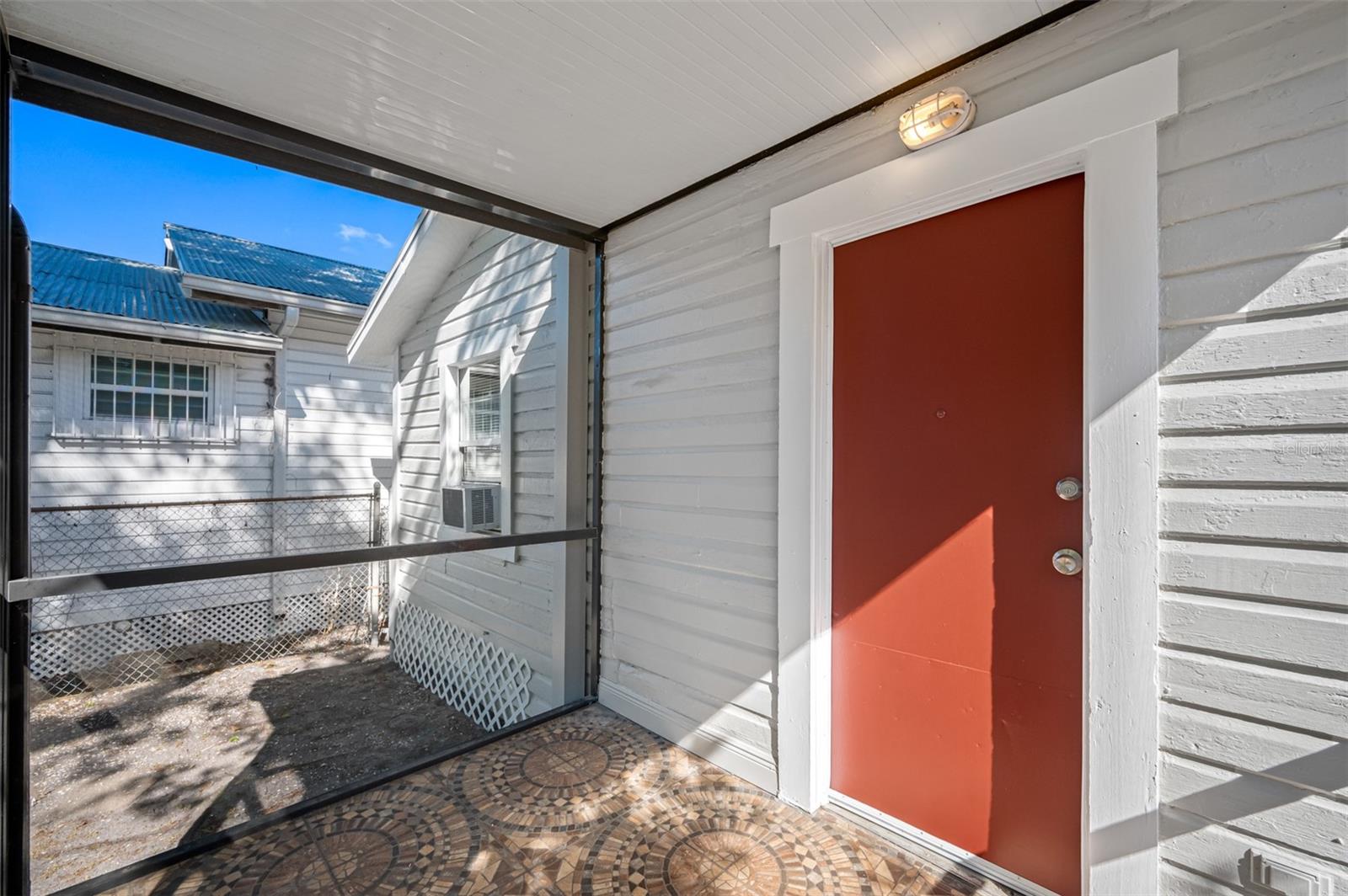 2118 W PALMETTO ST — photo 27