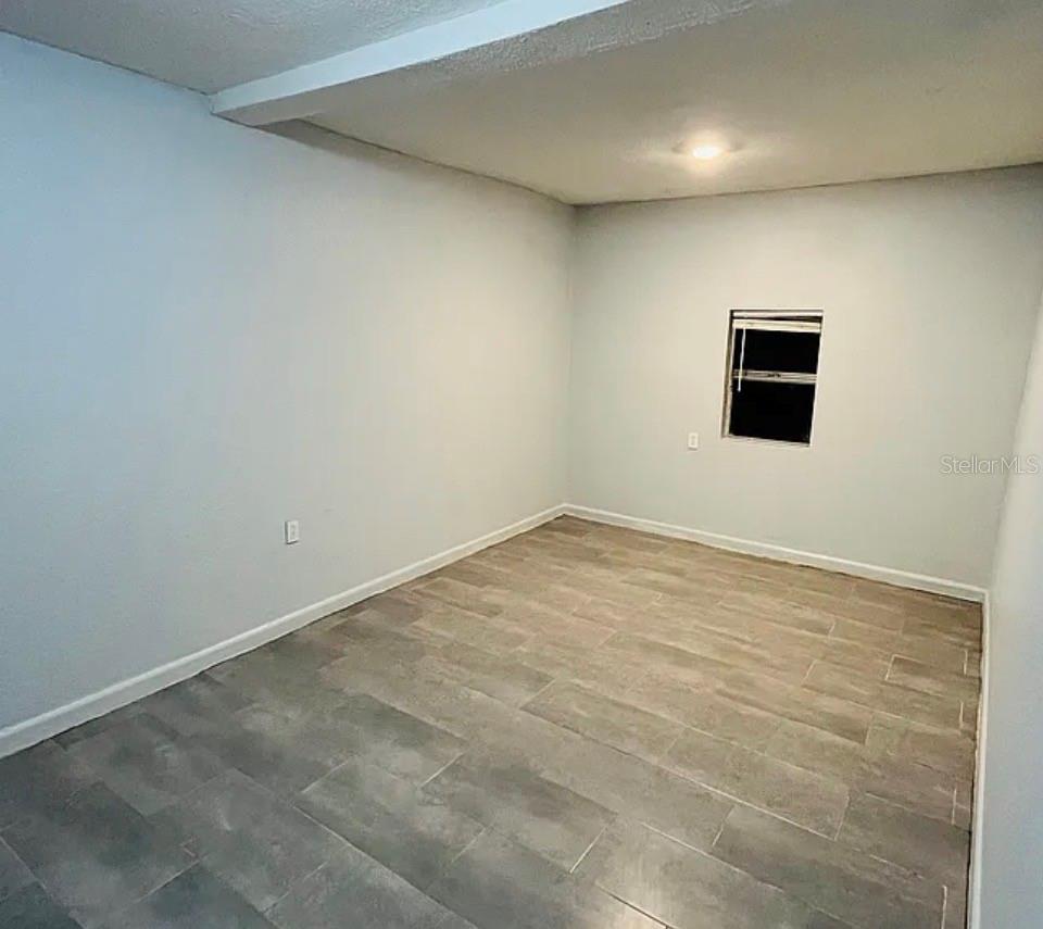 920 E SENECA AVE — photo 25