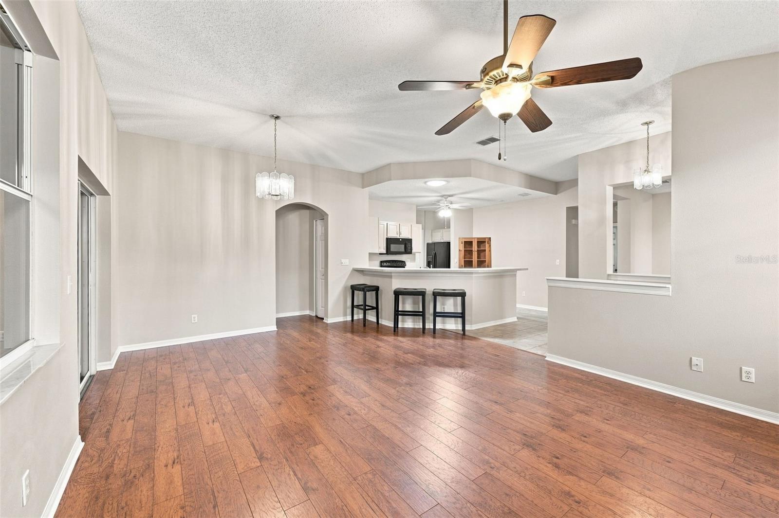 1014 RADISON AVE #11 — photo 11