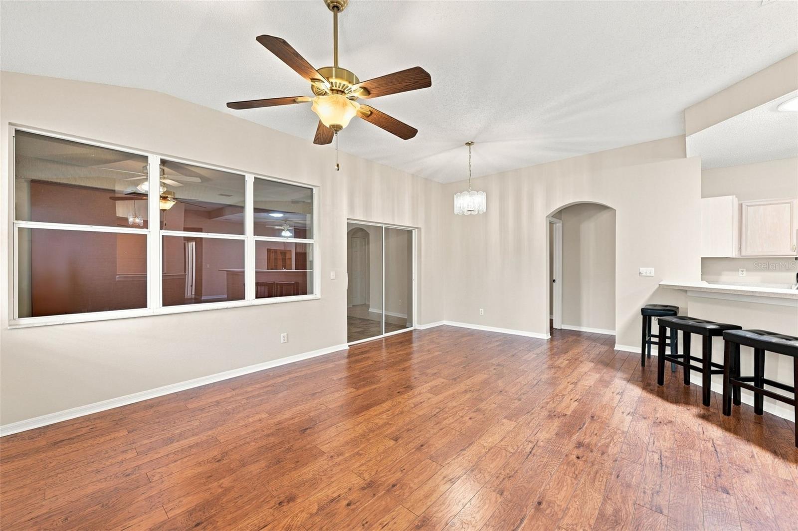 1014 RADISON AVE #11 — photo 15