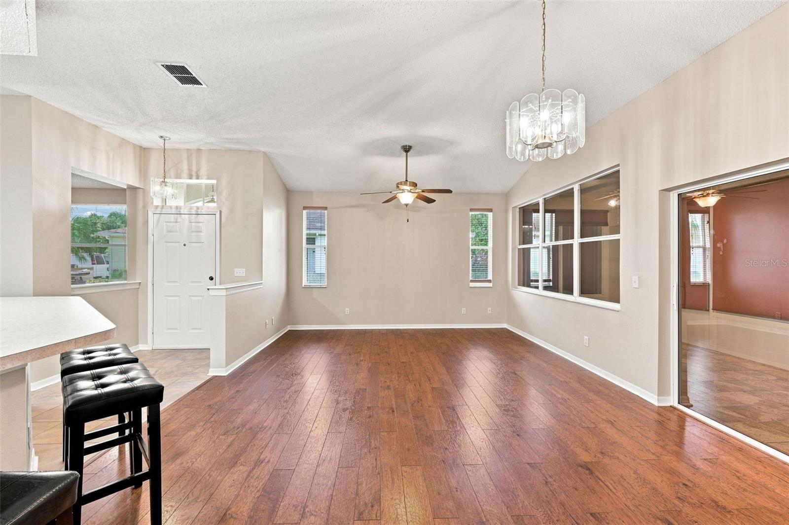 1014 RADISON AVE #11 — photo 17
