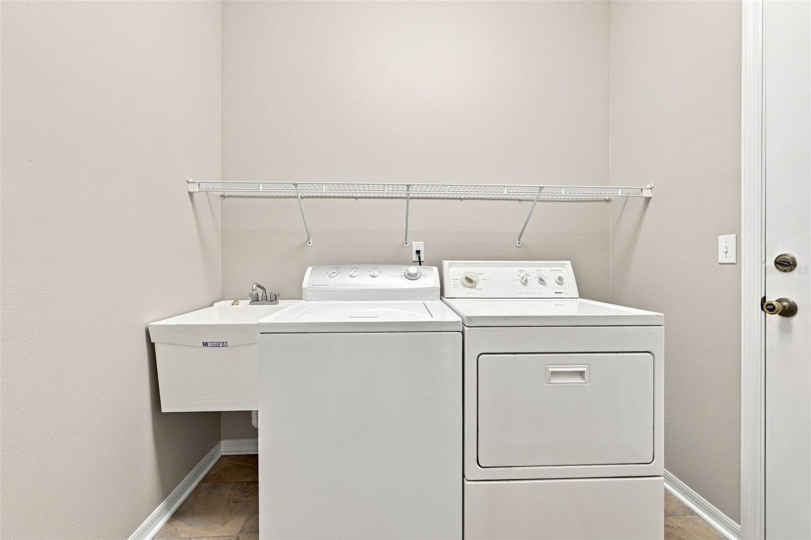 1014 RADISON AVE #11 — photo 37