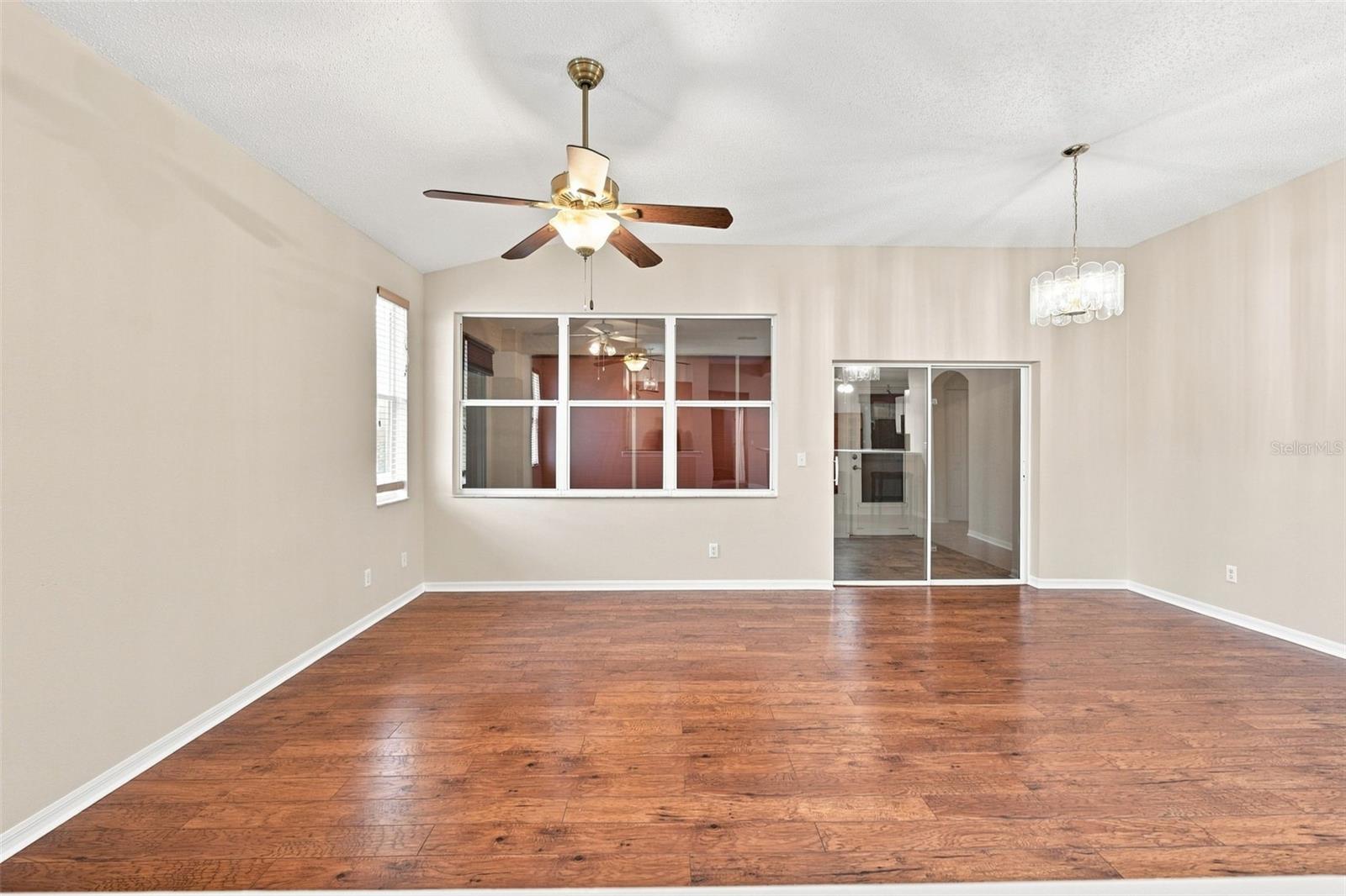 1014 RADISON AVE #11 — photo 13