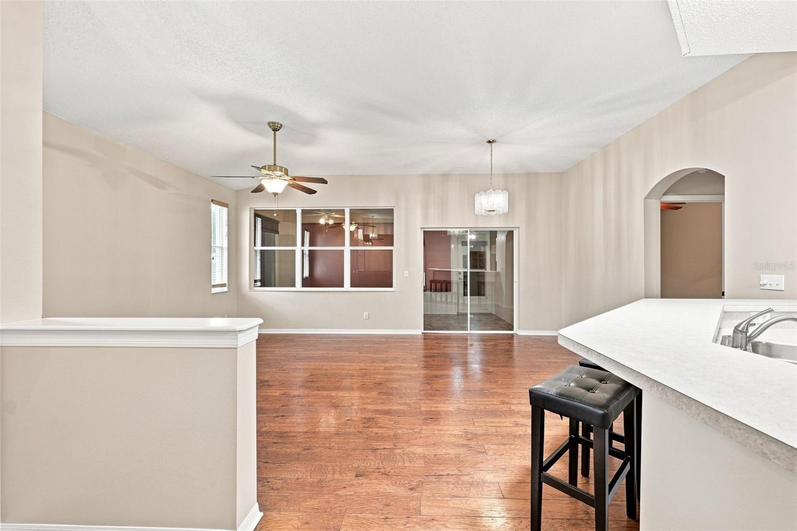 1014 RADISON AVE #11 — photo 16