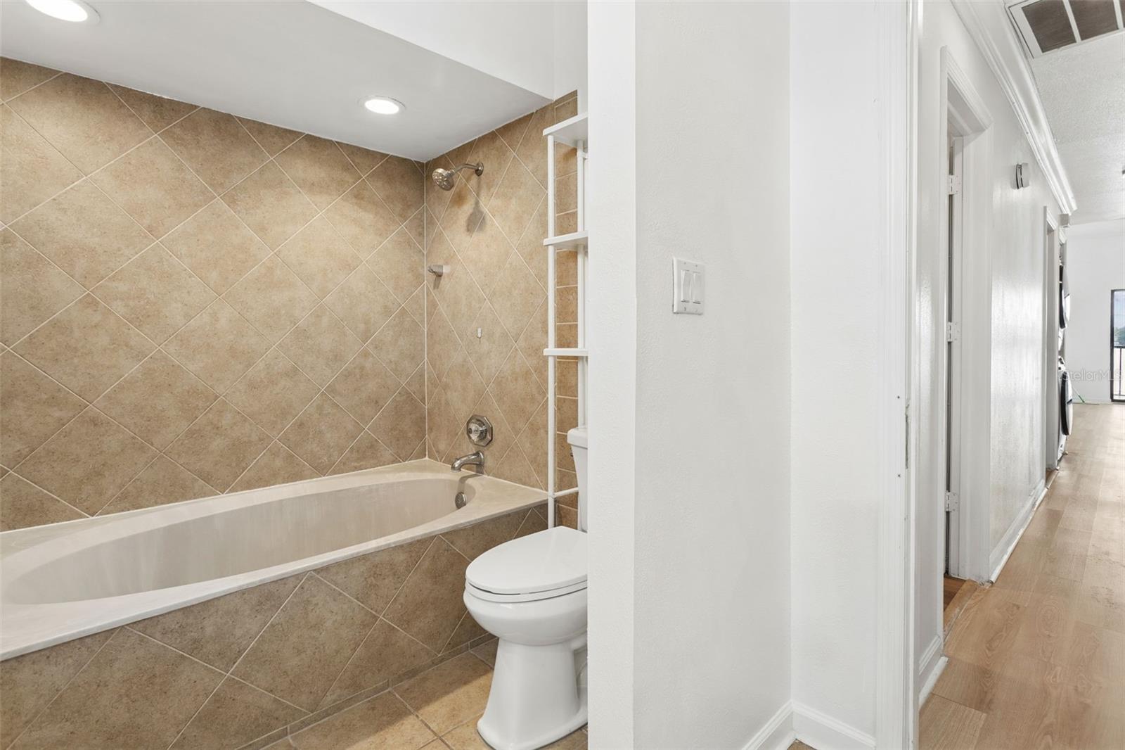 3127 W SLIGH AVE #204B — photo 20