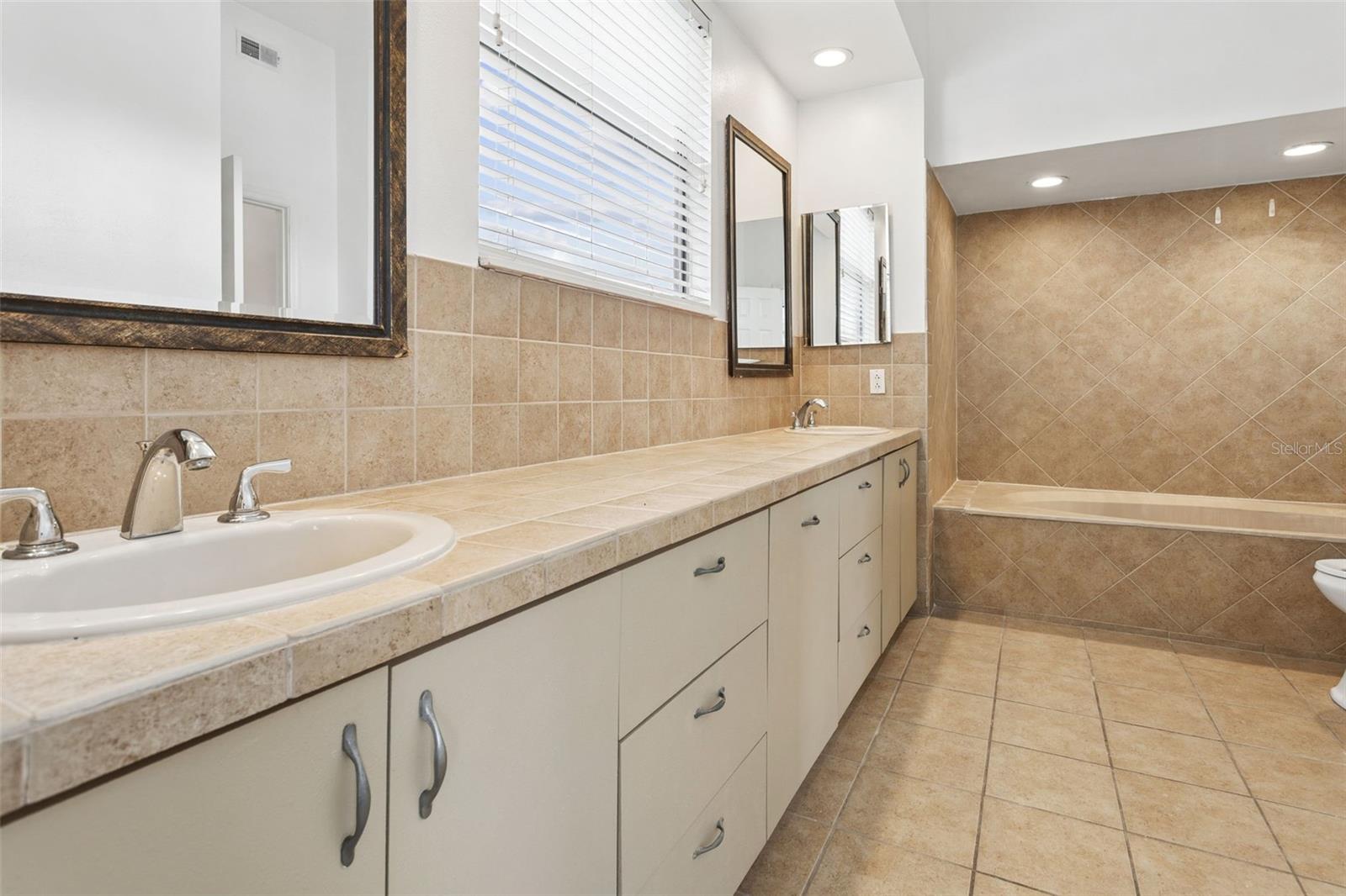 3127 W SLIGH AVE #204B — photo 19