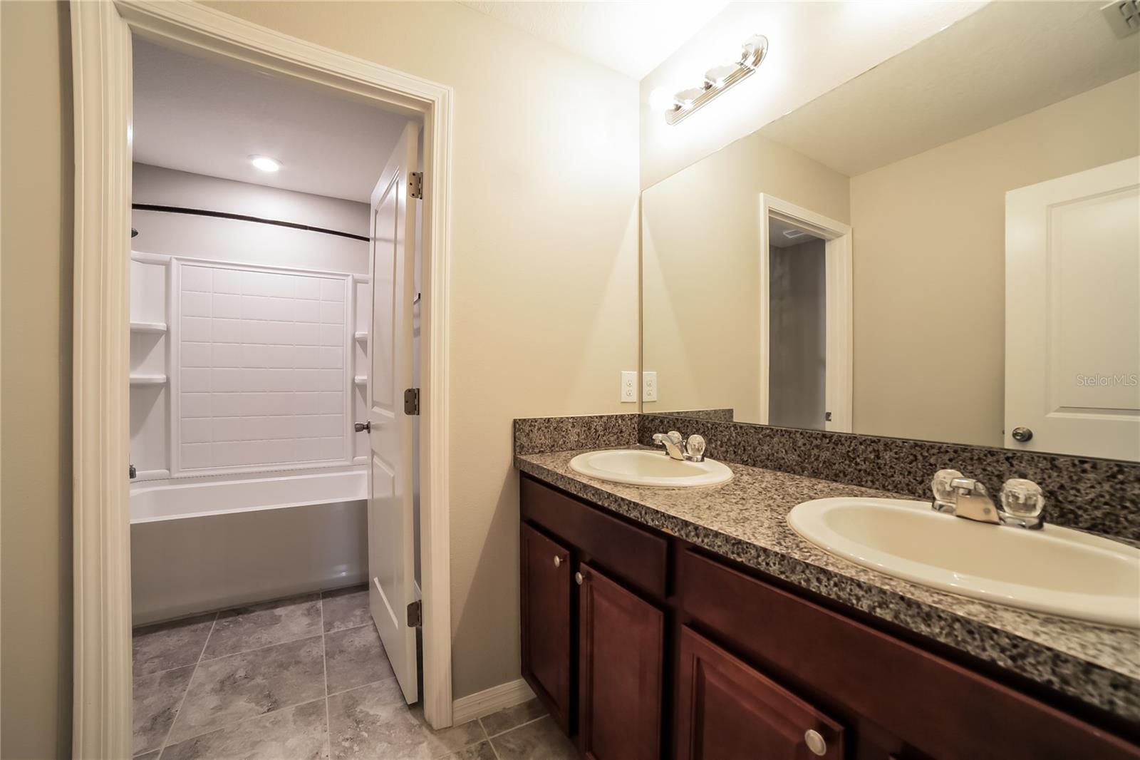 6530 TRENT CREEK DR — photo 13