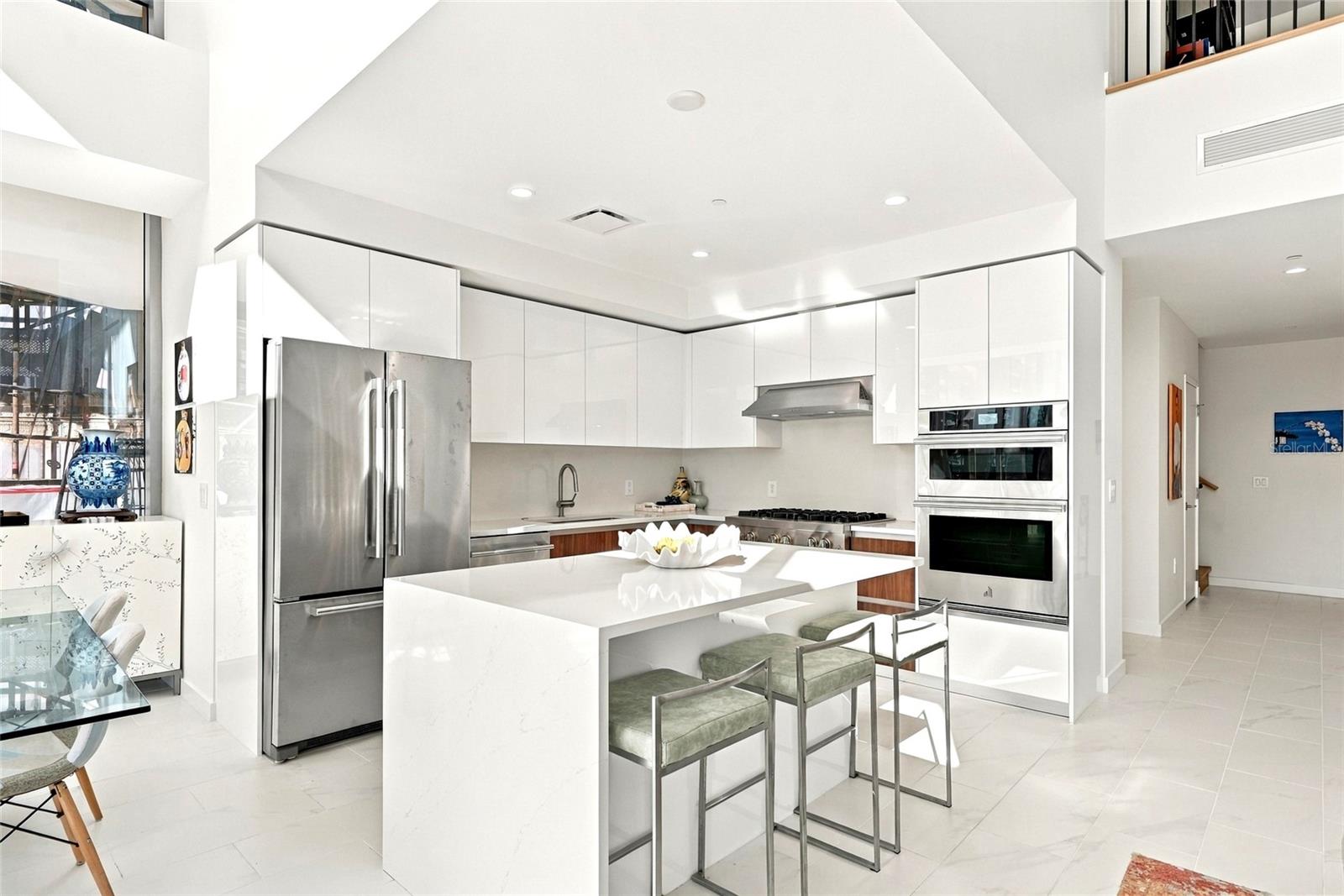 400 CENTRAL AVE #301 — photo 8