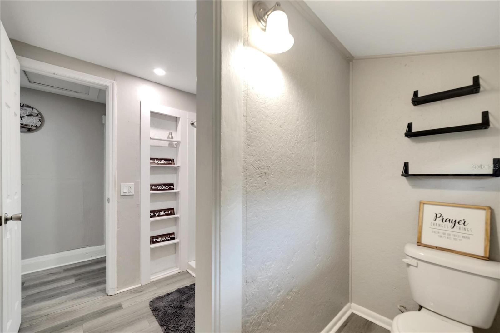 4209 N 14TH ST — photo 30