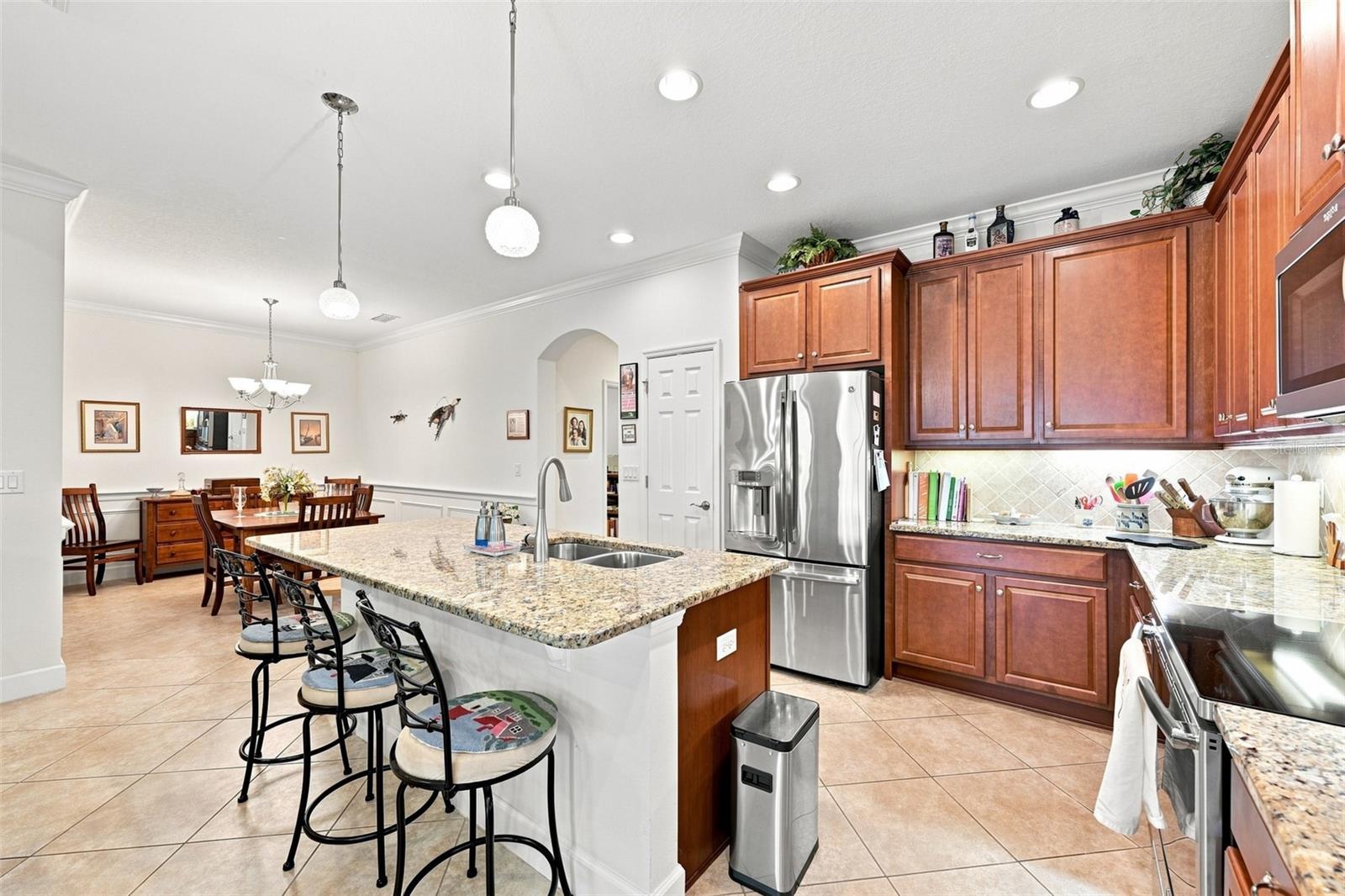 629 CHIPPER DR — photo 8