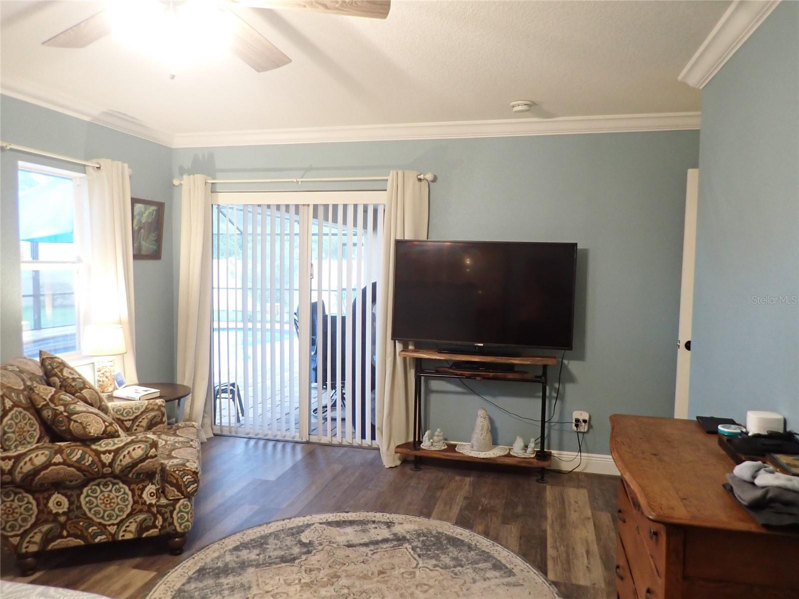 3137 CINCINNATI ST — photo 45