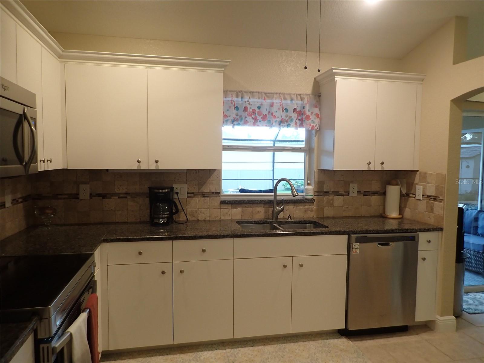 3137 CINCINNATI ST — photo 31