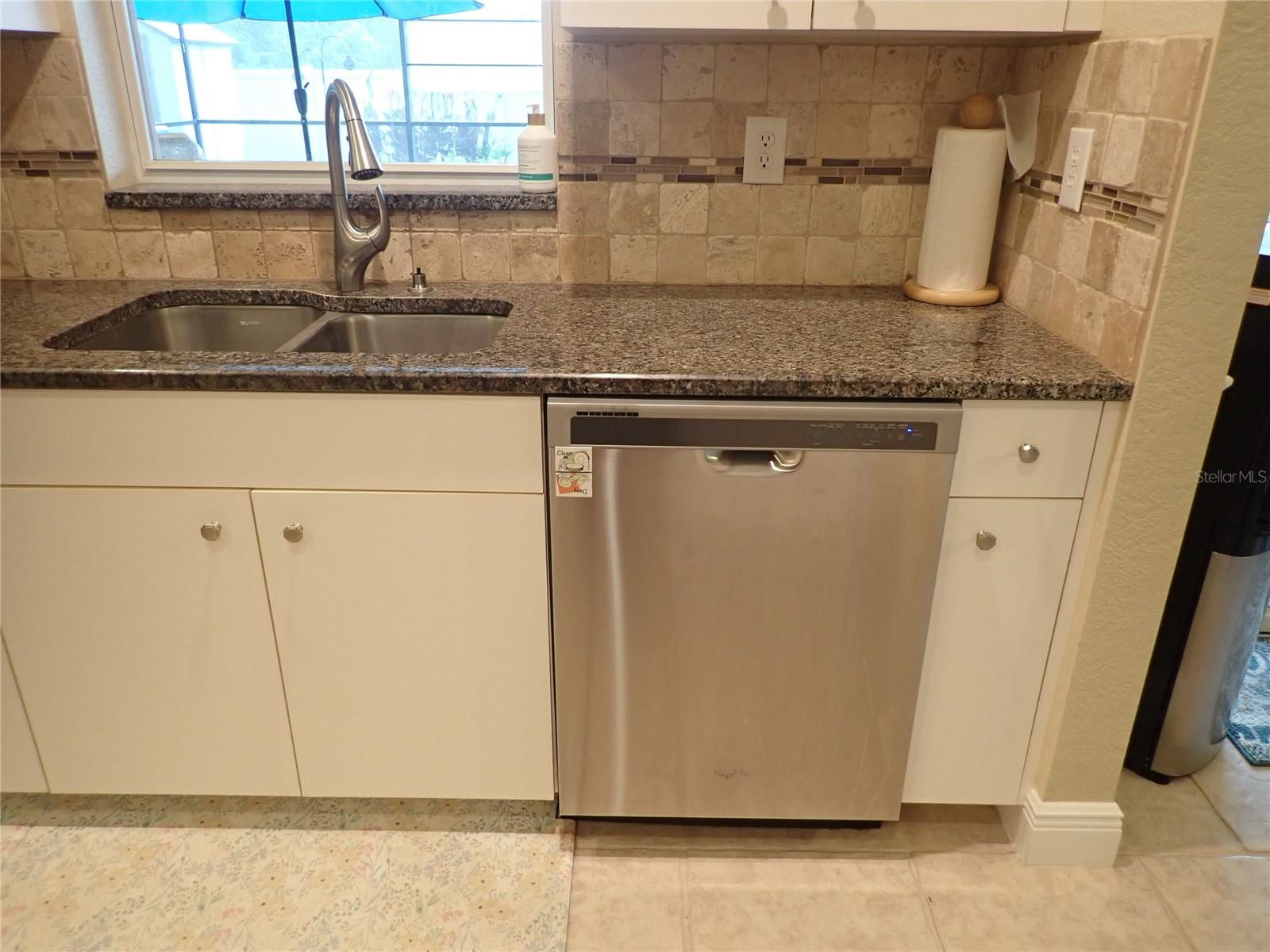 3137 CINCINNATI ST — photo 34