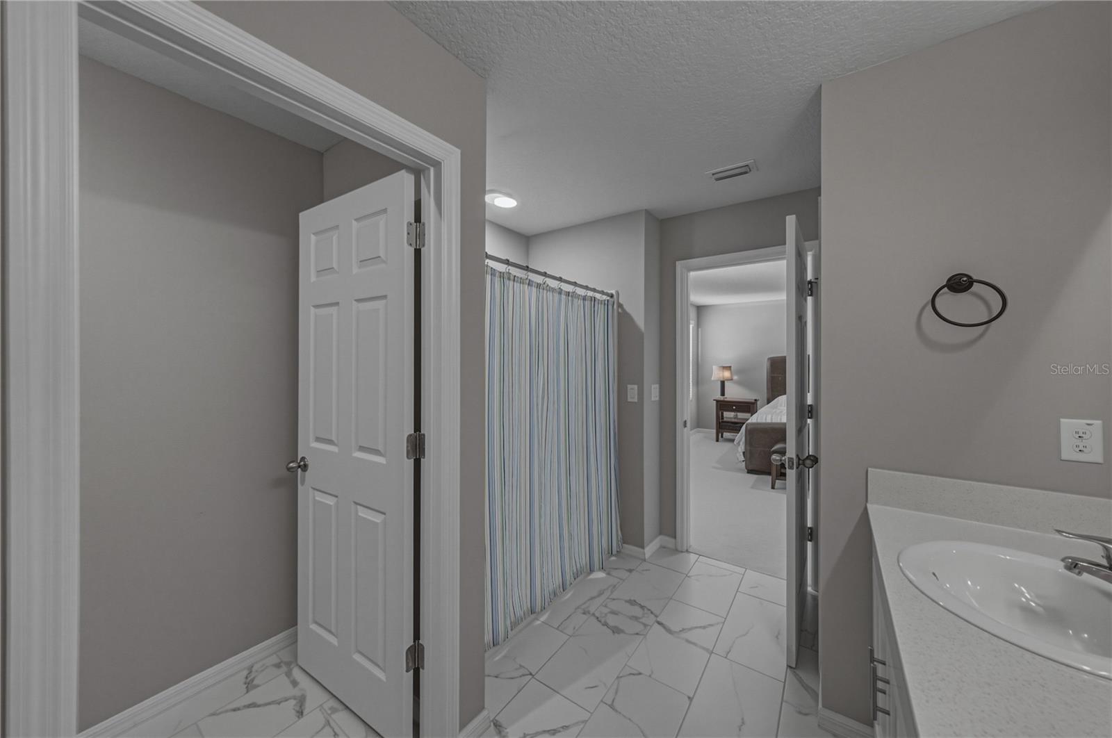 12756 TANNENCREST DR — photo 45