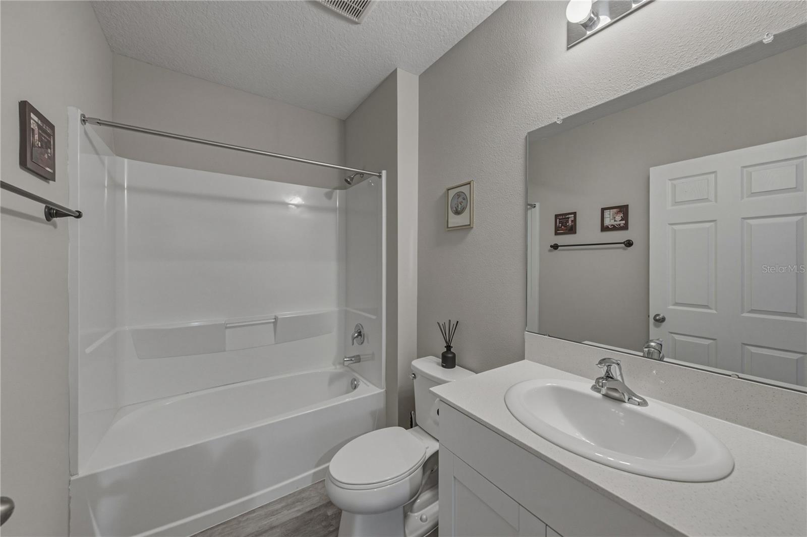 12756 TANNENCREST DR — photo 9