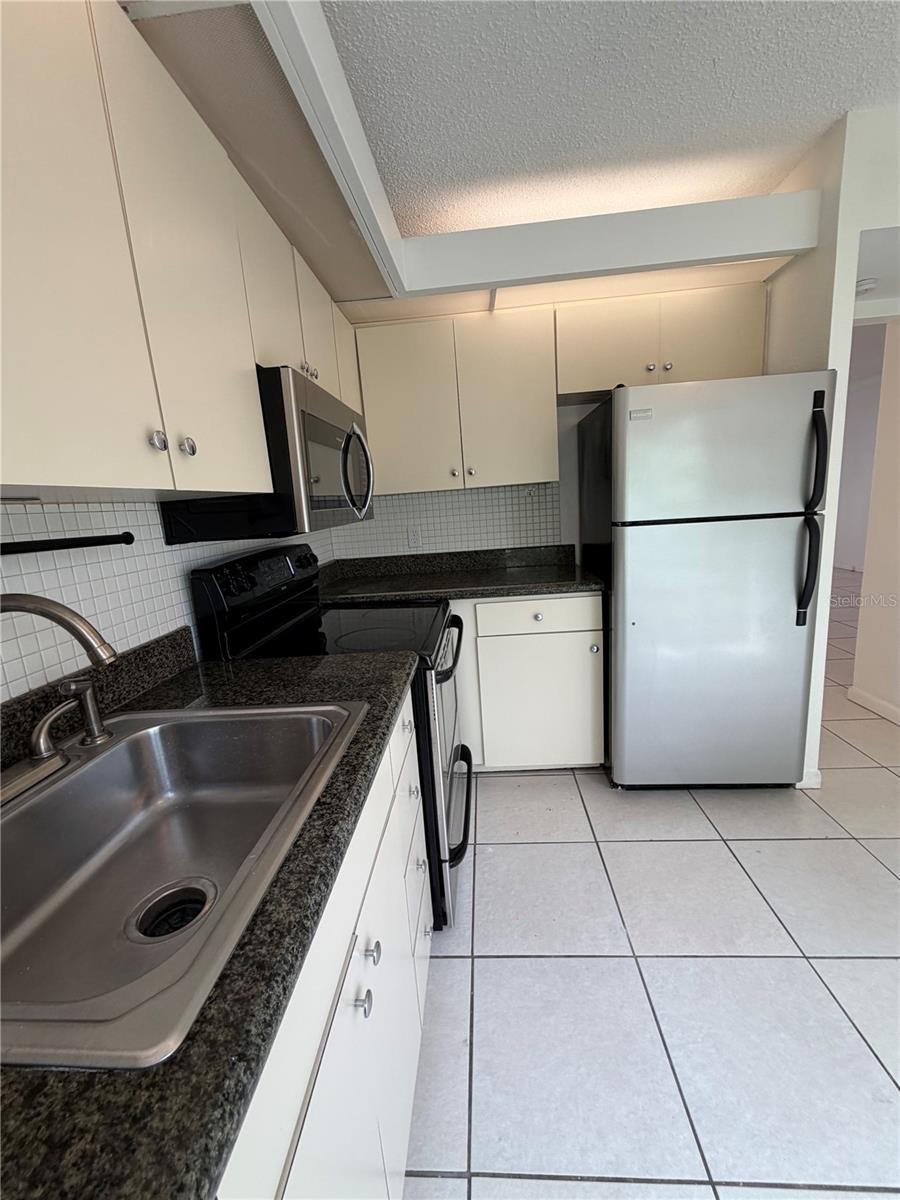 2205 BELLEAIR RD #A23 — photo 8