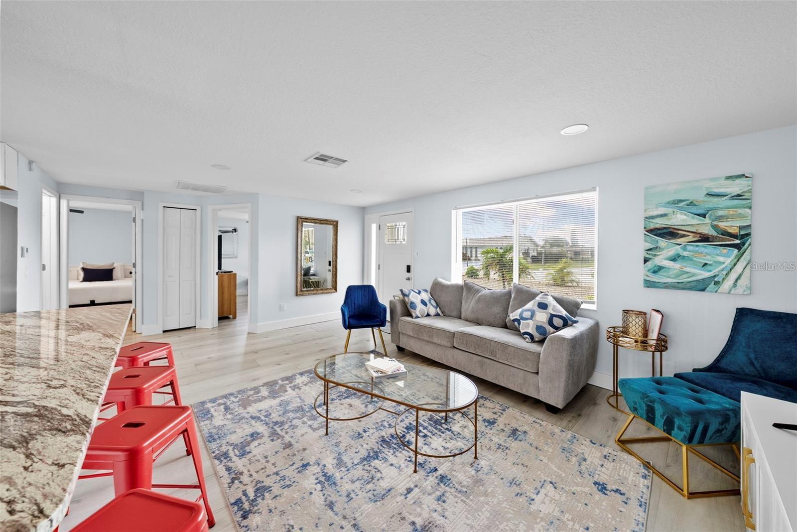 13704 VERONICA DR — photo 4
