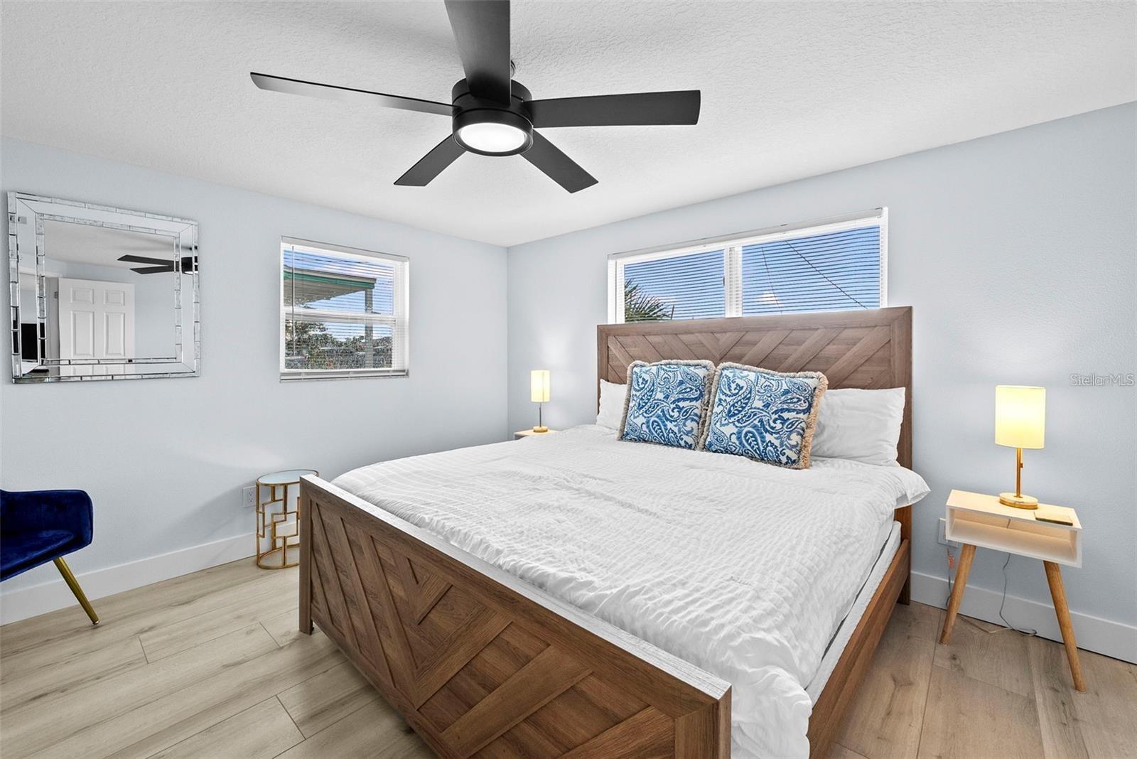 13704 VERONICA DR — photo 15