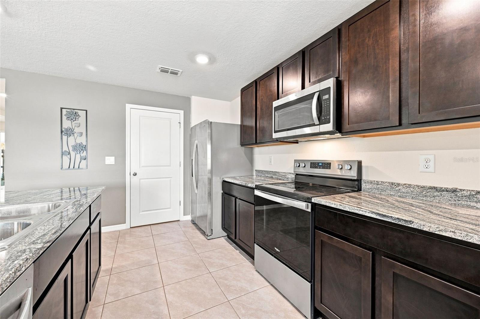 13198 MYLION WAY — photo 11