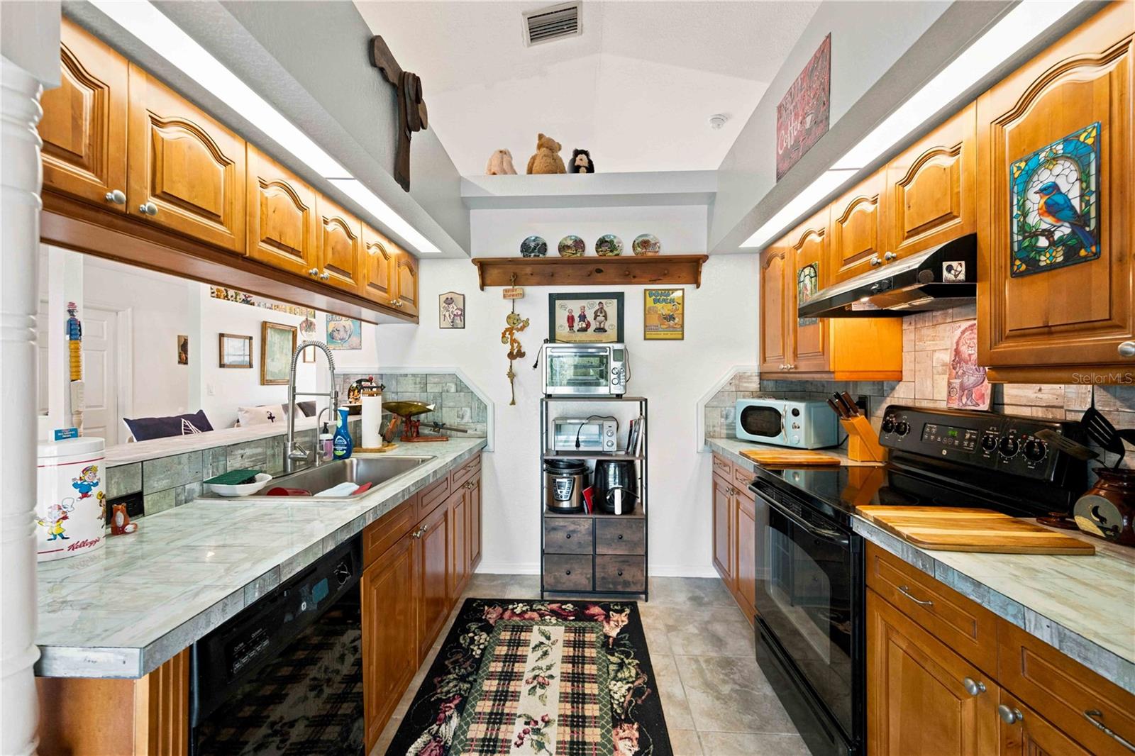 3907 ALWOOD ST — photo 19