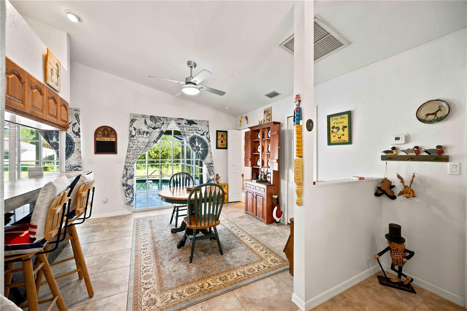 3907 ALWOOD ST — photo 13