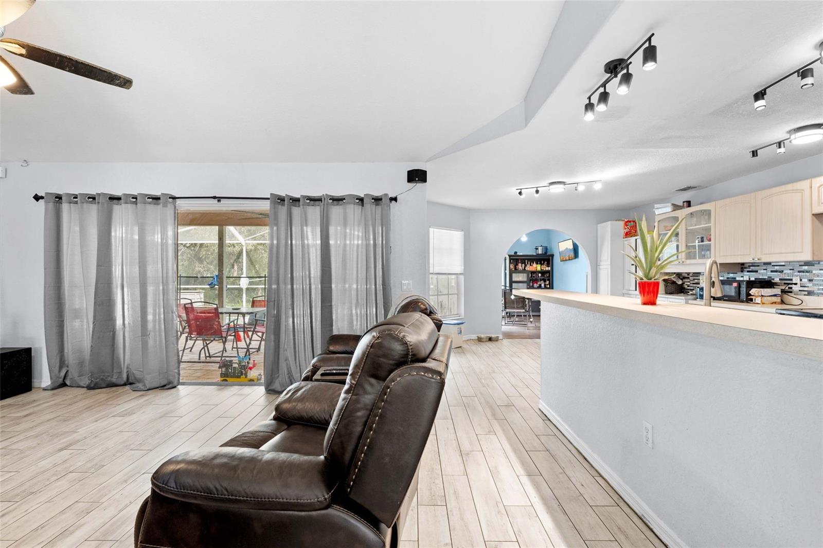 13925 ECHO MOUNTAIN DR — photo 11