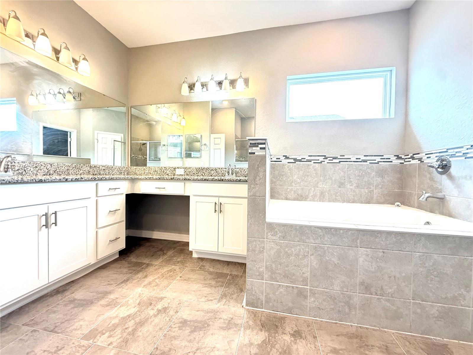 35006 LONG ISLAND CT — photo 8