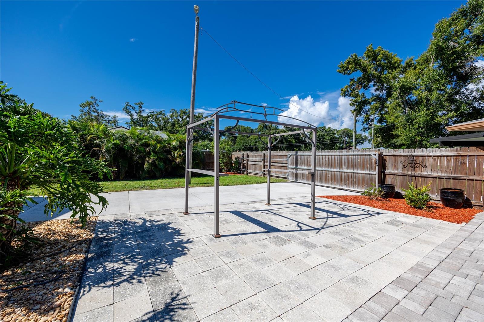7913 BEASLEY RD — photo 34