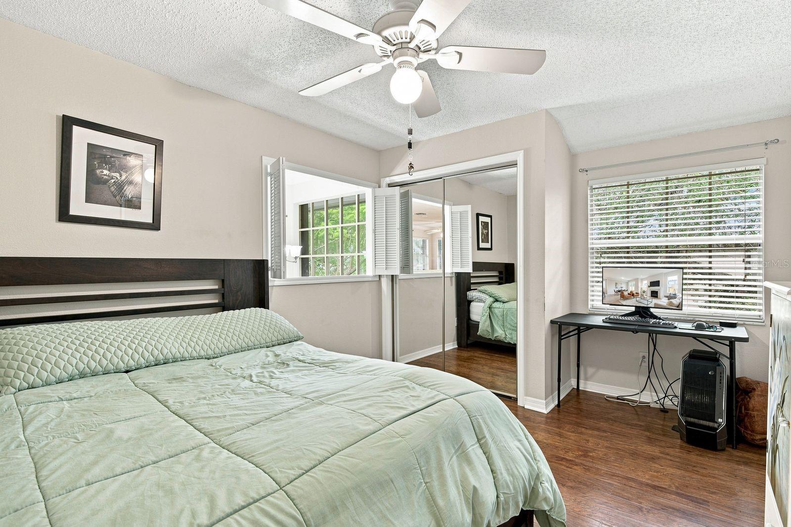 1460 MAHOGANY LN — photo 23