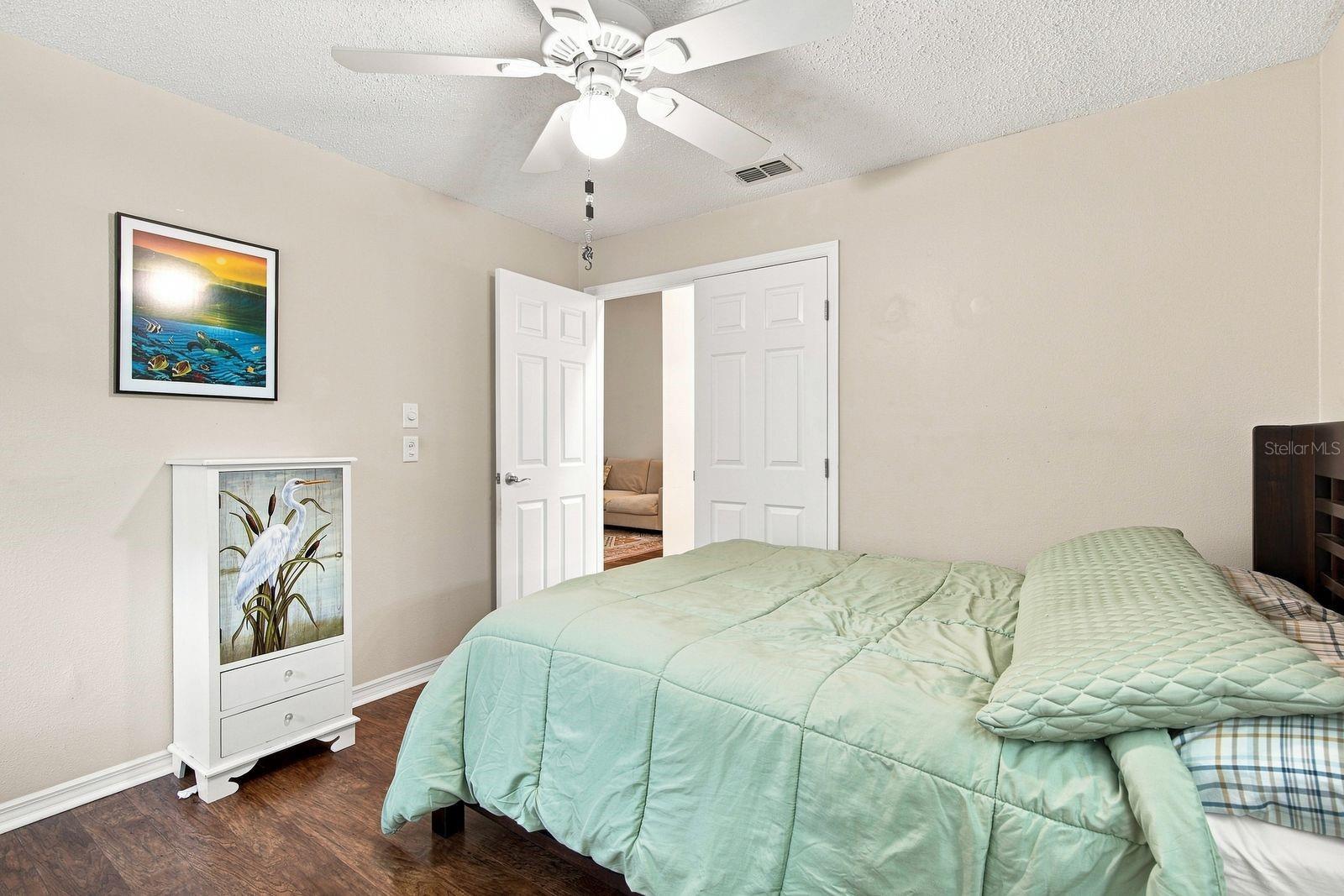 1460 MAHOGANY LN — photo 22