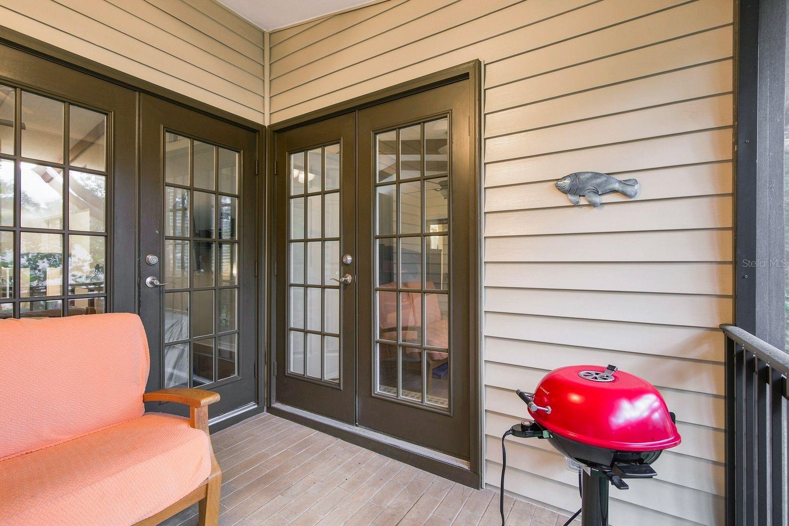 1460 MAHOGANY LN — photo 26
