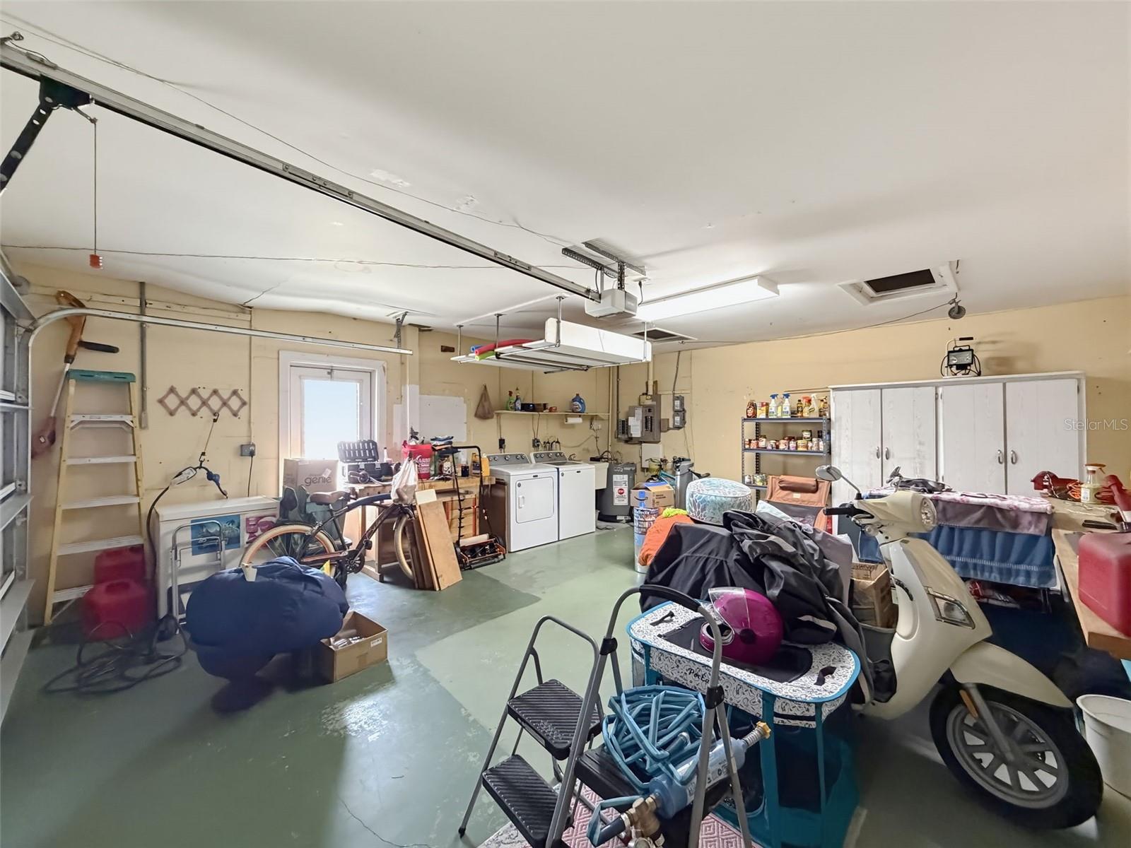 8221 PALENCIA DR — photo 34