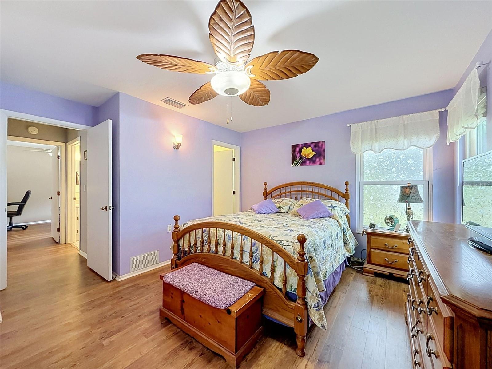 8221 PALENCIA DR — photo 18