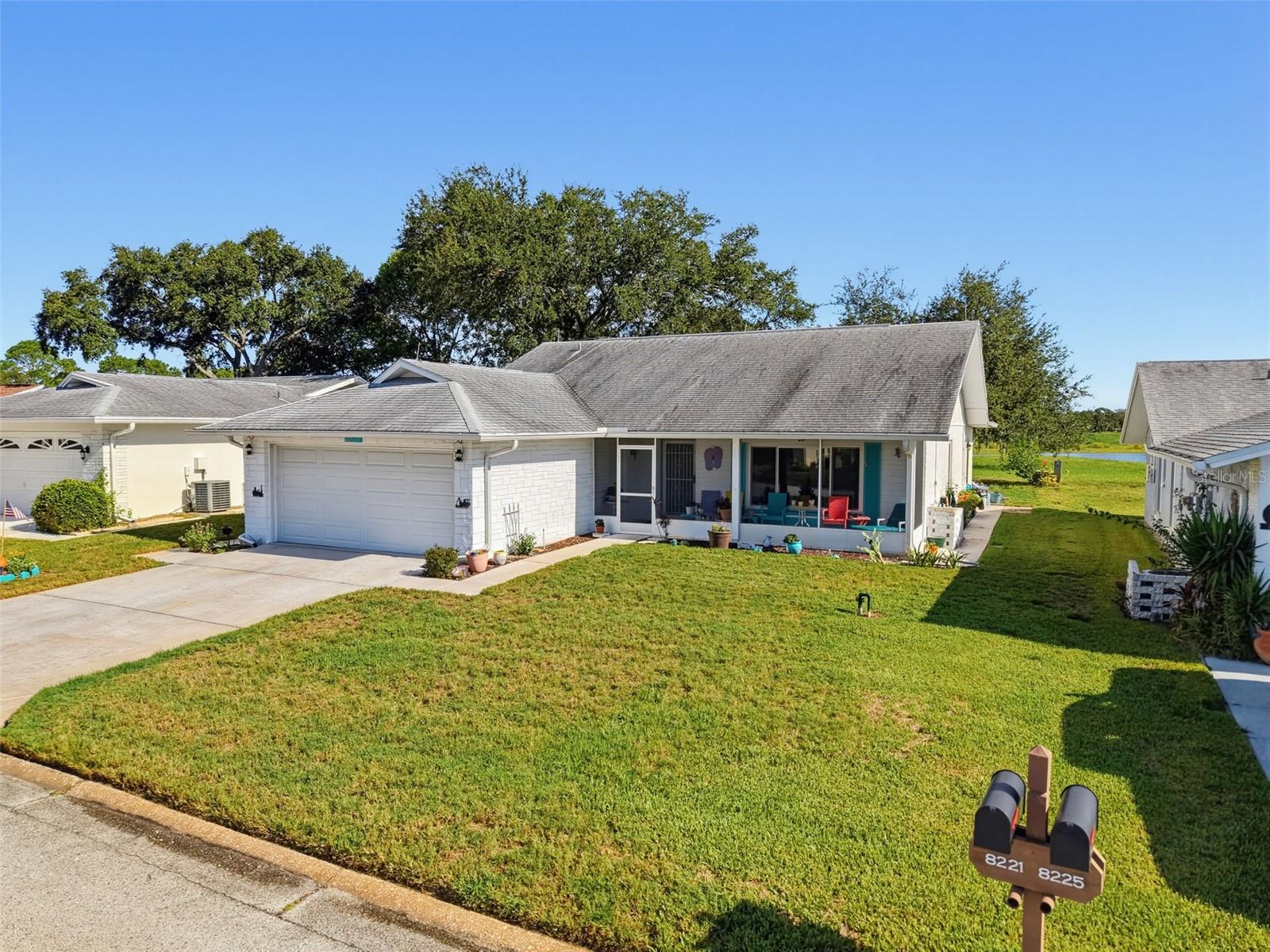 8221 PALENCIA DR — photo 4