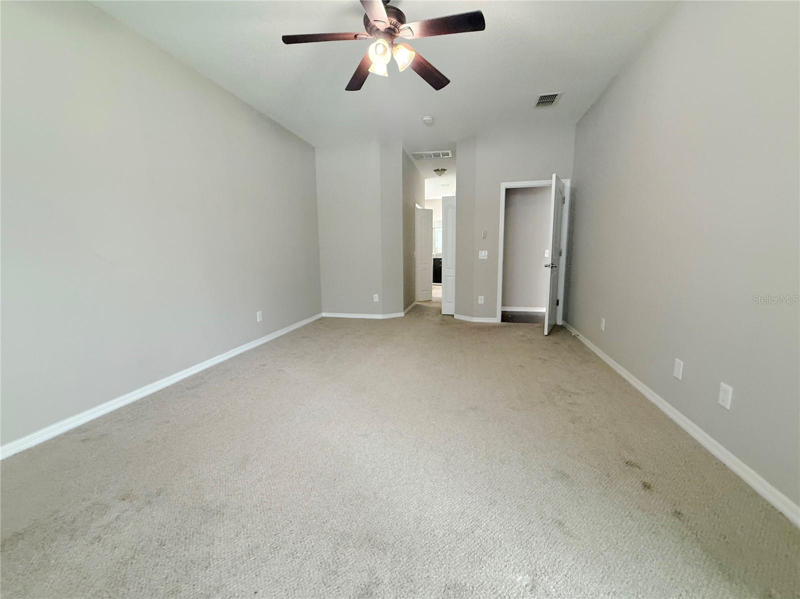 11932 HARPSWELL DR — photo 18
