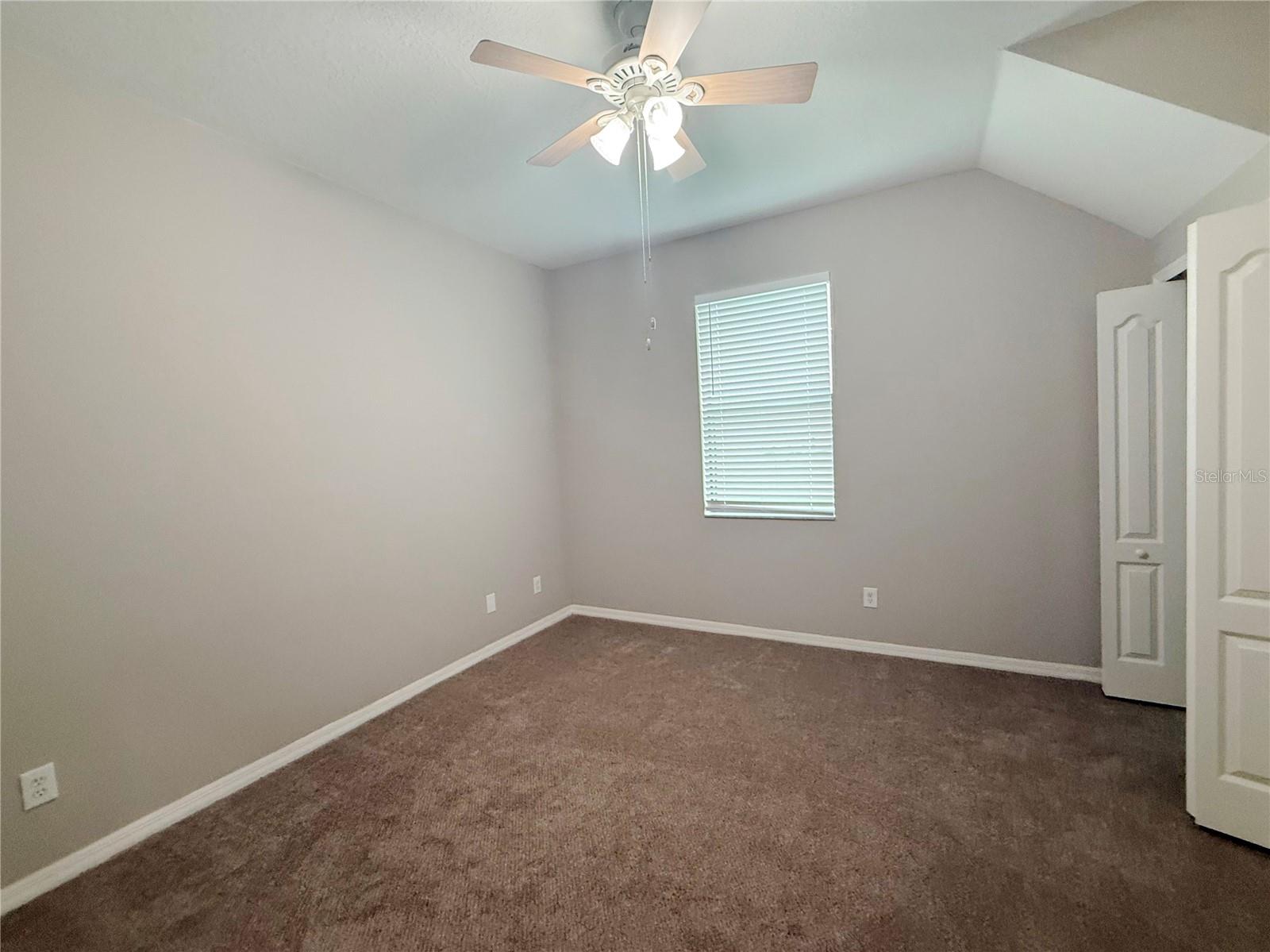 11932 HARPSWELL DR — photo 24