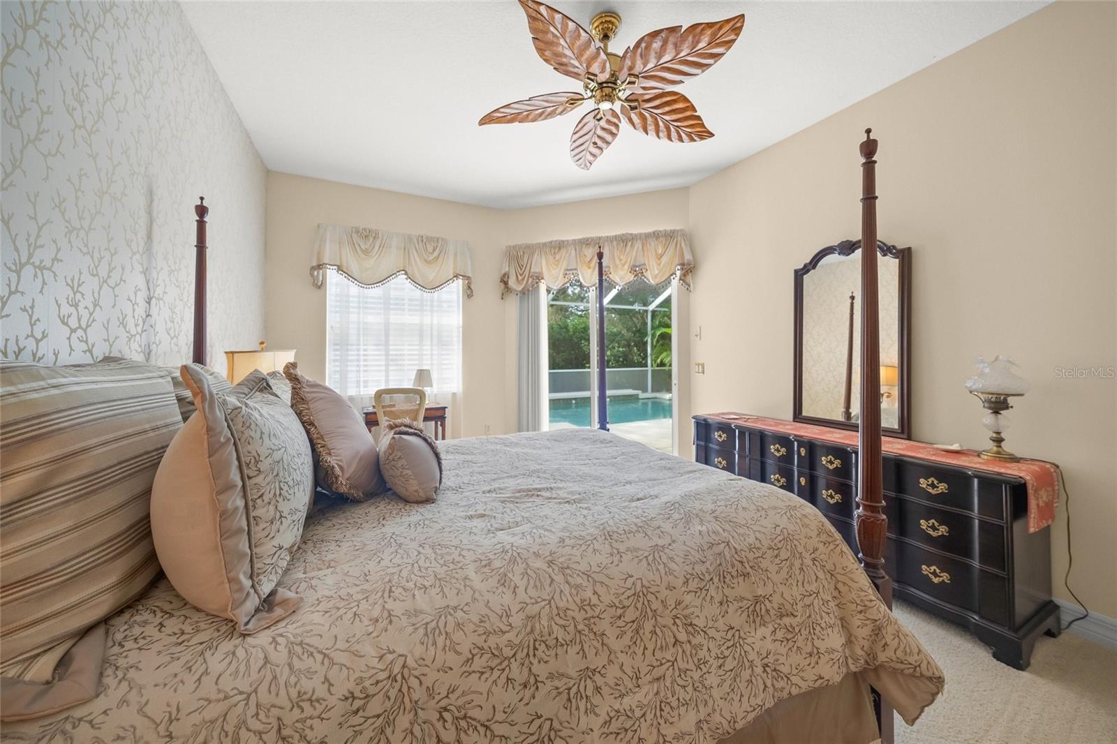 5355 ANTHONY LN — photo 26
