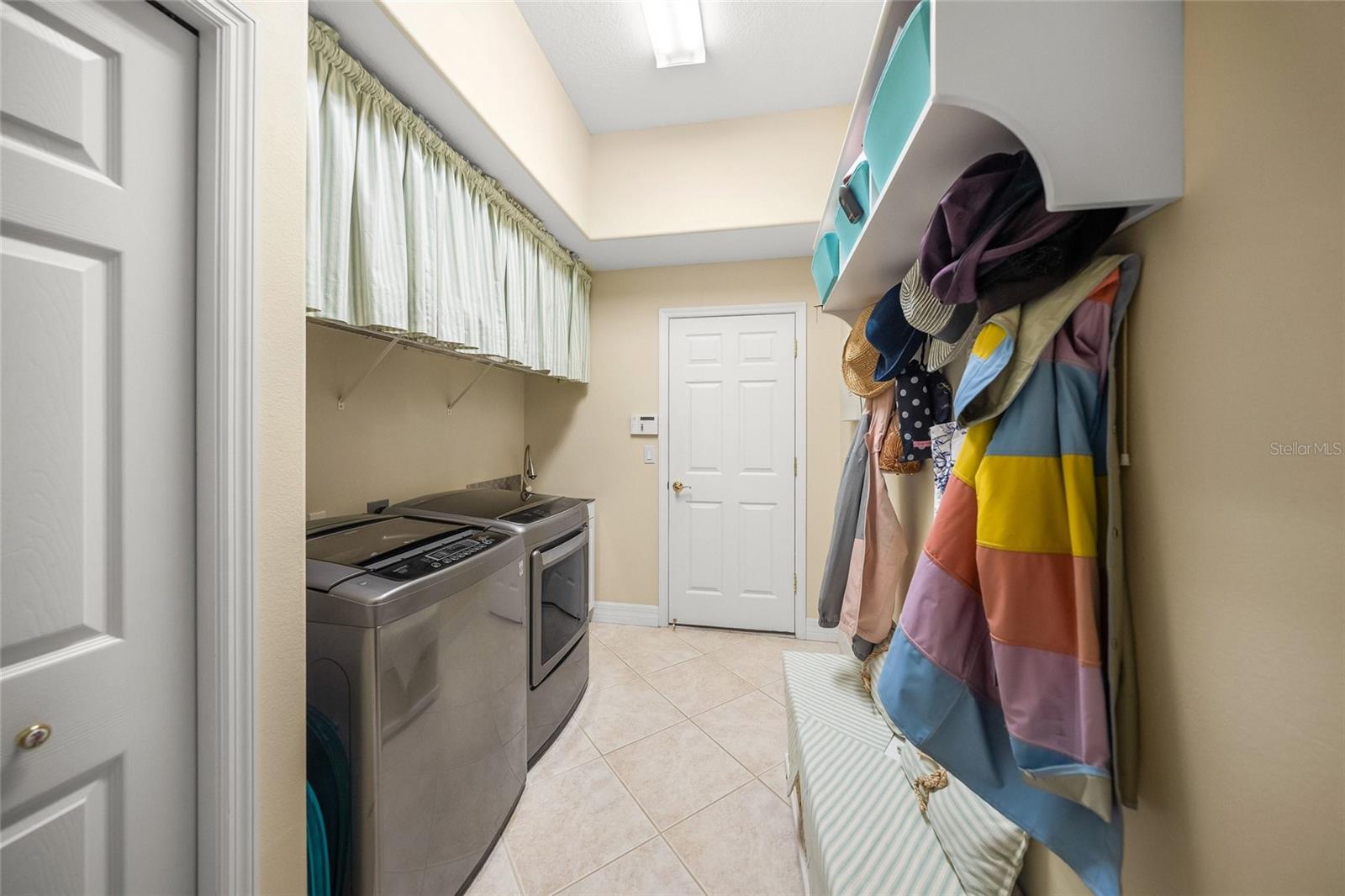 5355 ANTHONY LN — photo 38