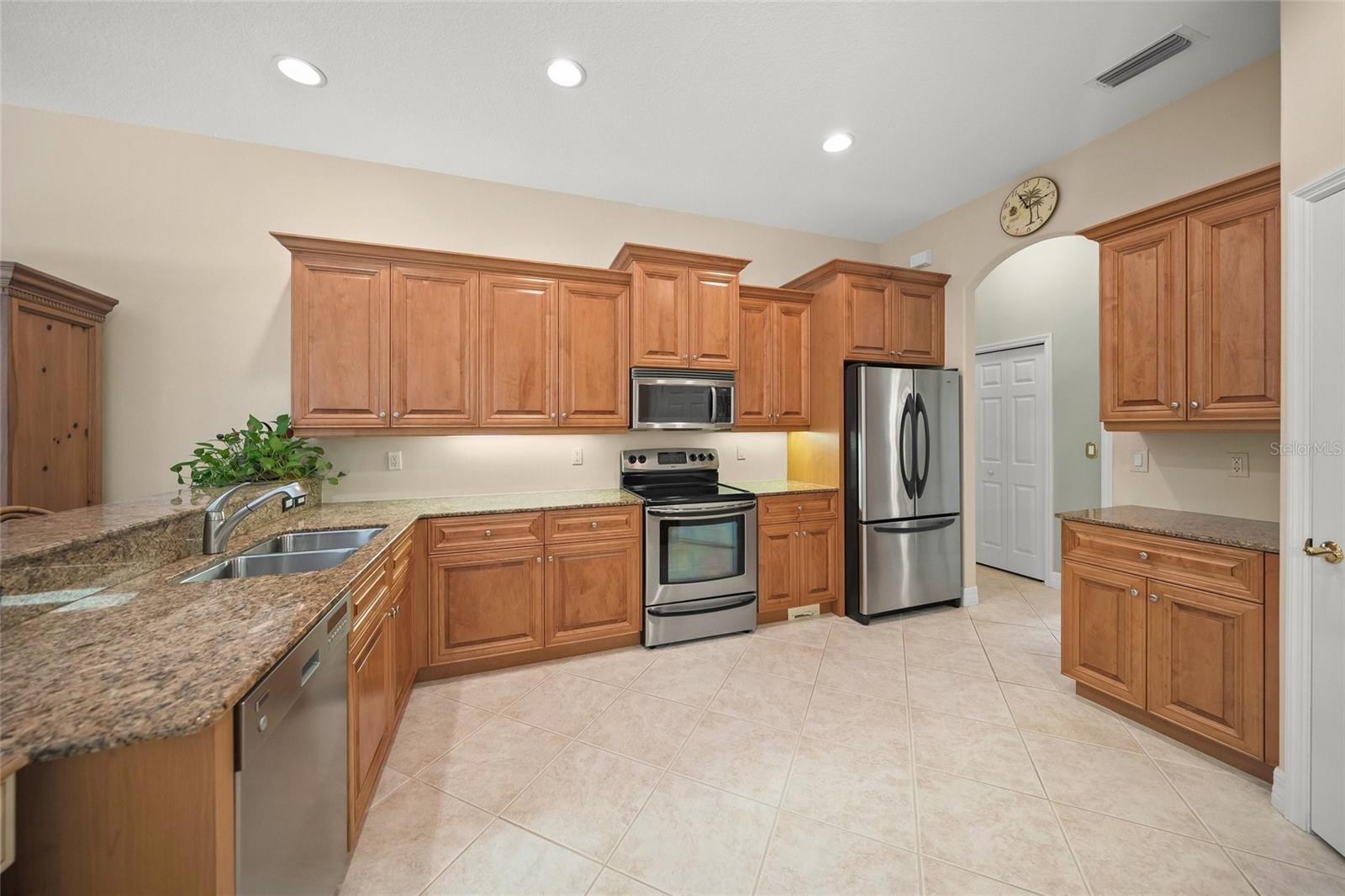 5355 ANTHONY LN — photo 20