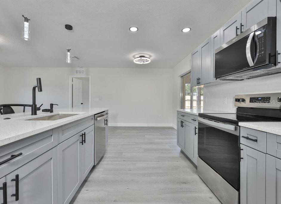 614 HUNTINGTON ST — photo 7