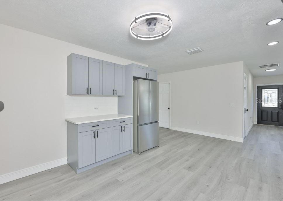 614 HUNTINGTON ST — photo 10